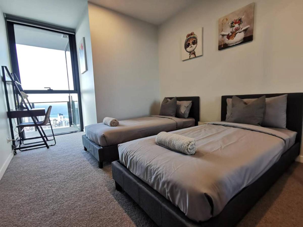 First Class 2 Bedroom Oceanview Luxurious Broadbeach Casino Next To Pacific Fair - Gc48 Gold Coast