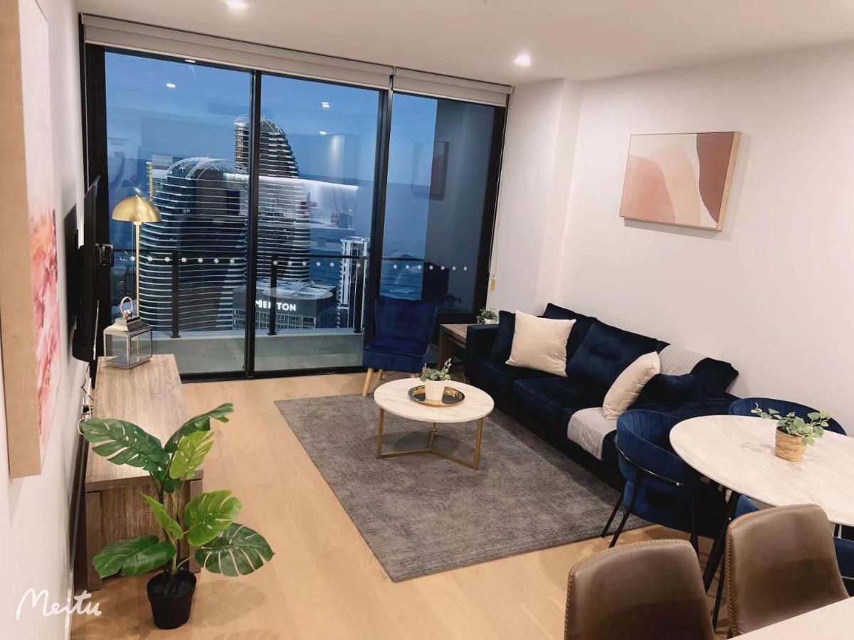 Luxurious 2 Bedroom In Broadbeach Casino High Floor Ocean View - Gc42 * Gold Coast