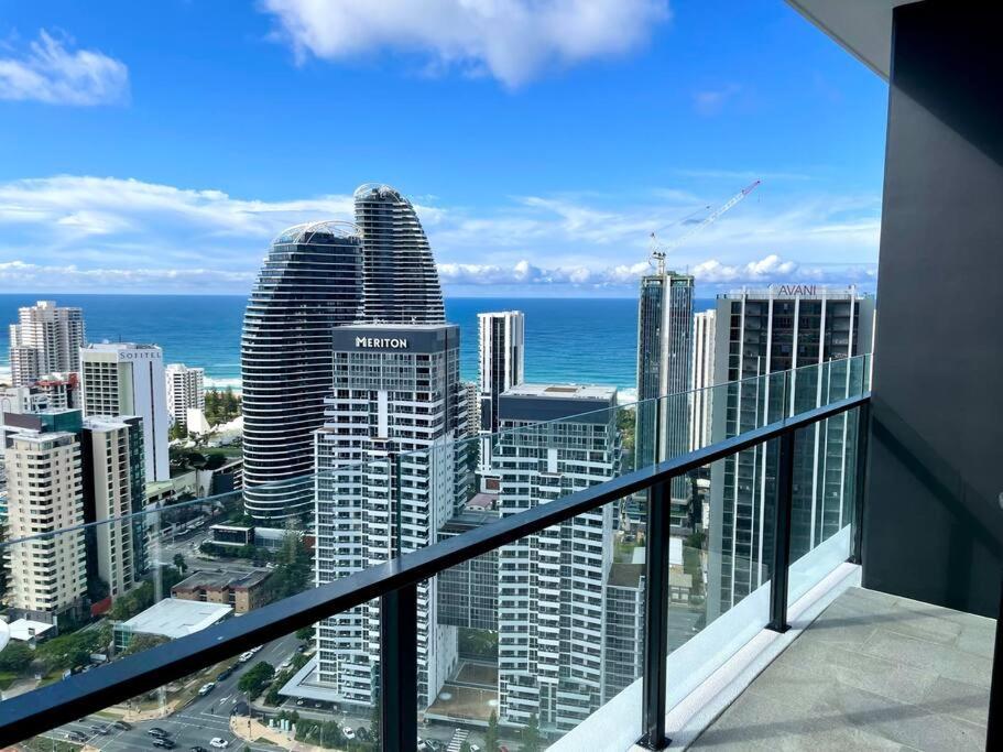 Apartment Luxury Ocean Skyline Stunner 2beds Apt 33f