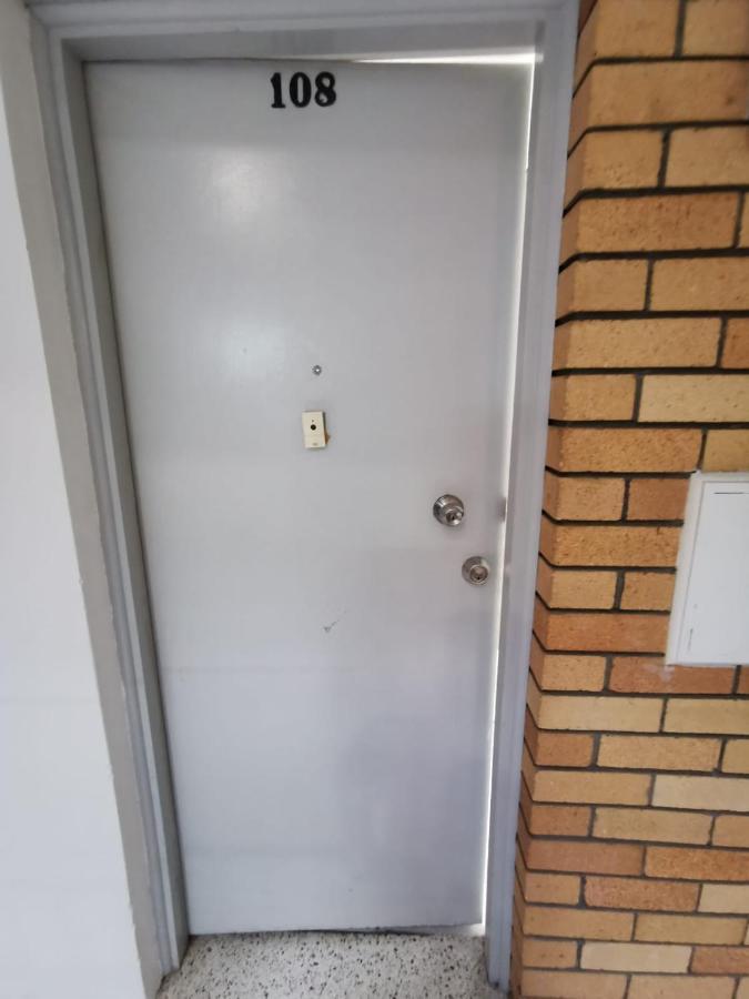 Surfers Holiday Apartment Gold Coast