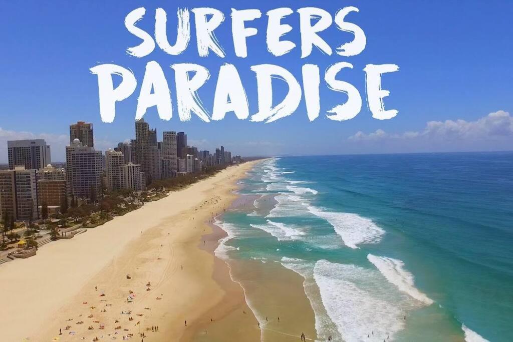 Holiday home 2 Bedroom Unit, Heart Of Surfers Paradise,pool,spa