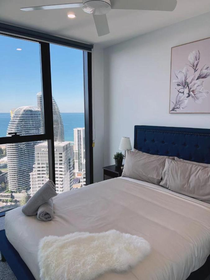 2 Bedroom Luxurious Family On 40th Floor With Amazing Ocean Coastline Broadbeach Gc40