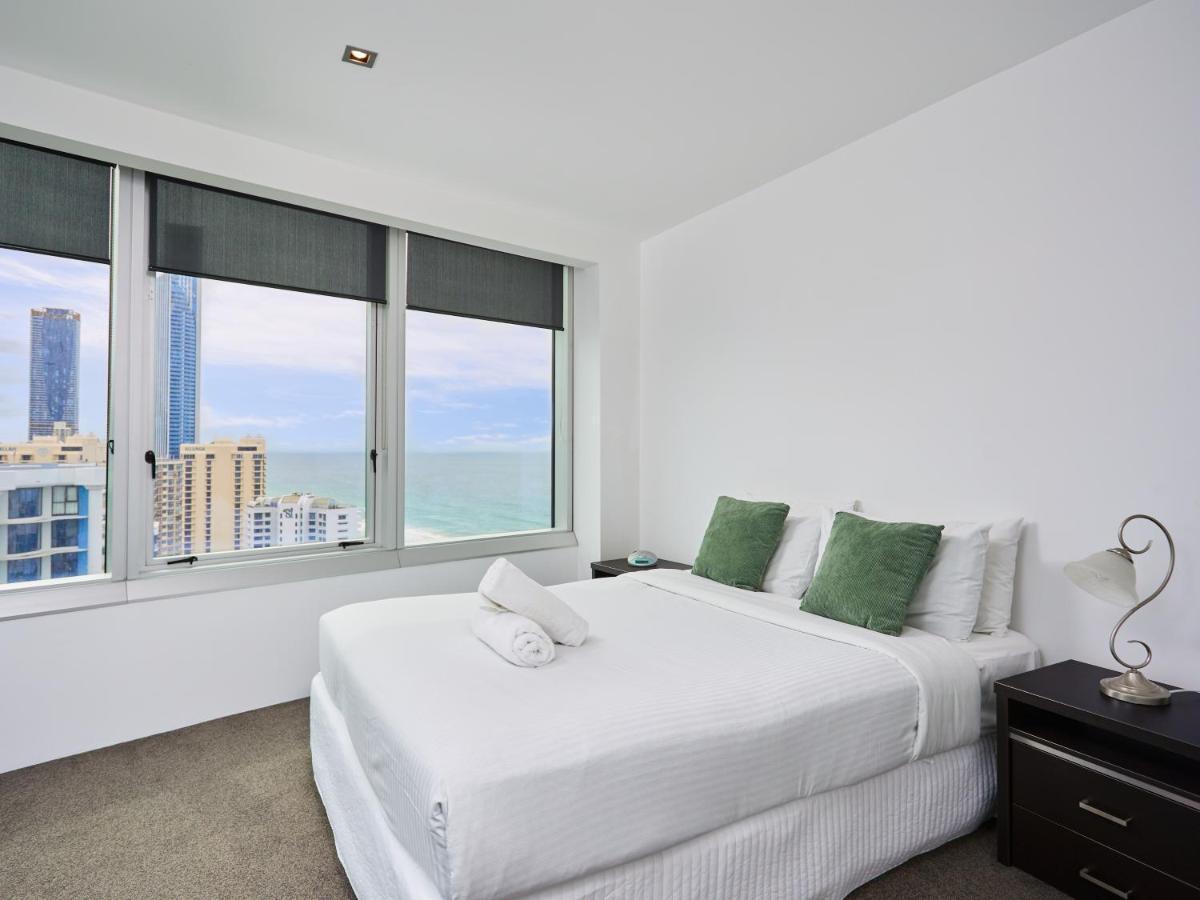 Serain Residences On 9 Hamilton Avenue Apartamento