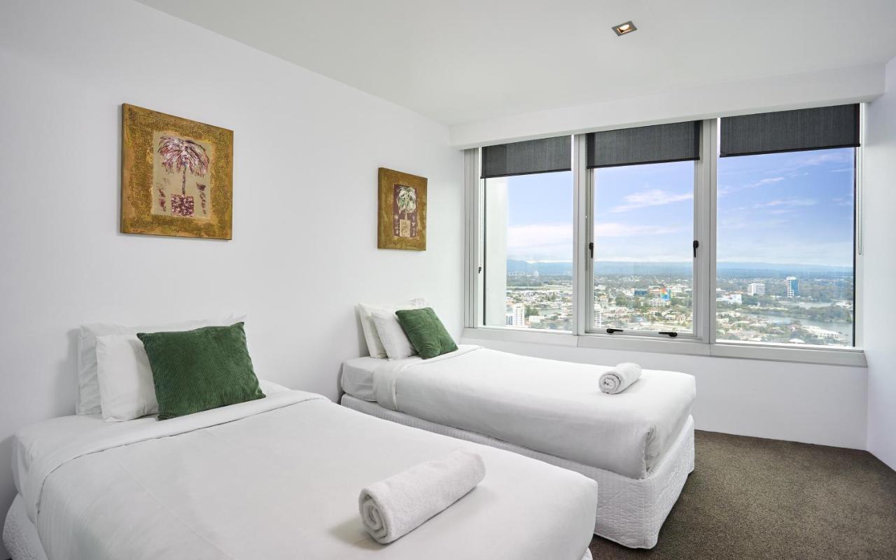 Serain Residences On 9 Hamilton Avenue *