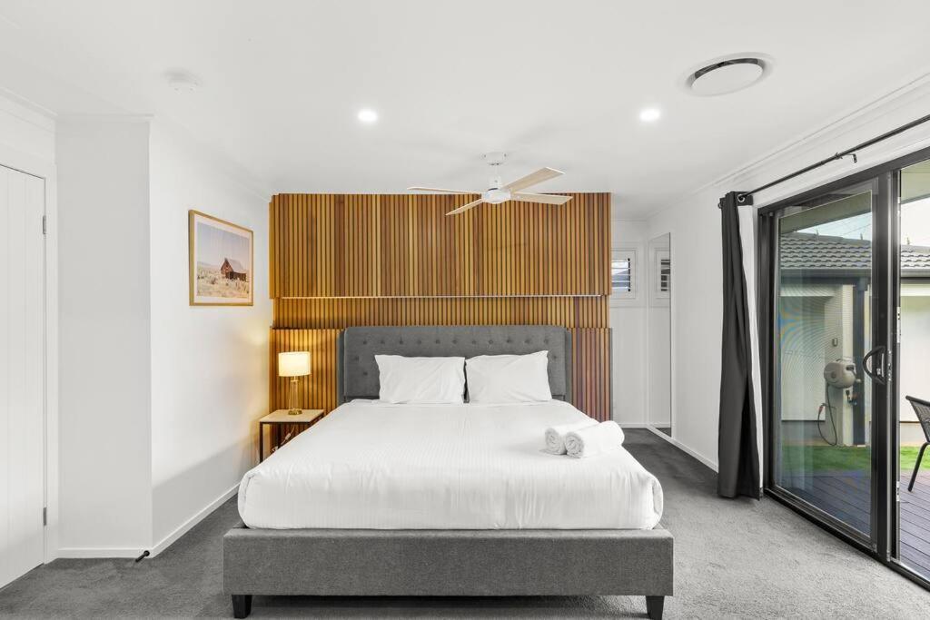 Holiday home Ultra Modern & Relaxing Inner 4bed House - With A Private Pool - 10mins Walk To Gold Coast
