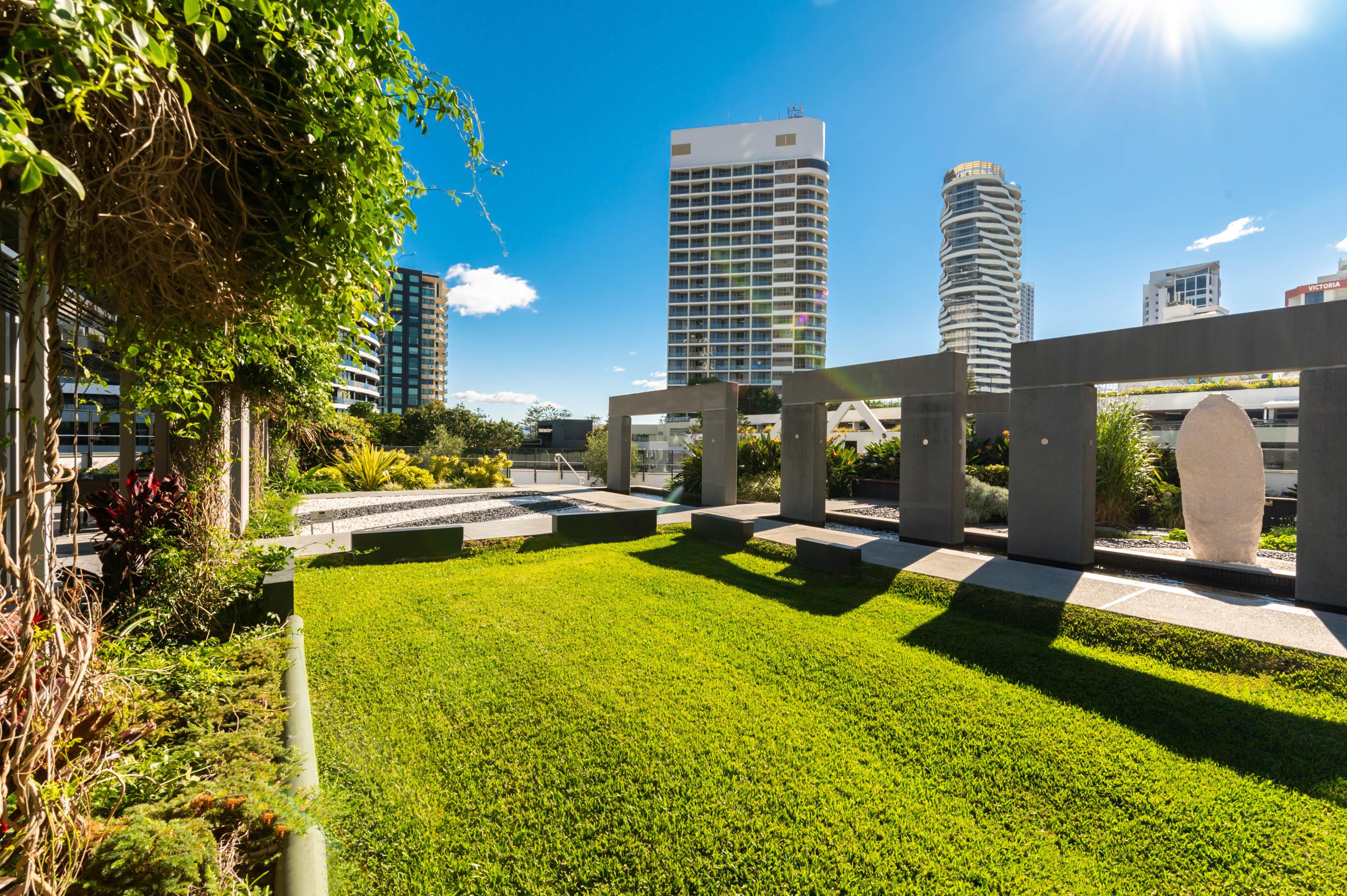 Peppers Broadbeach Aparthotel 5*