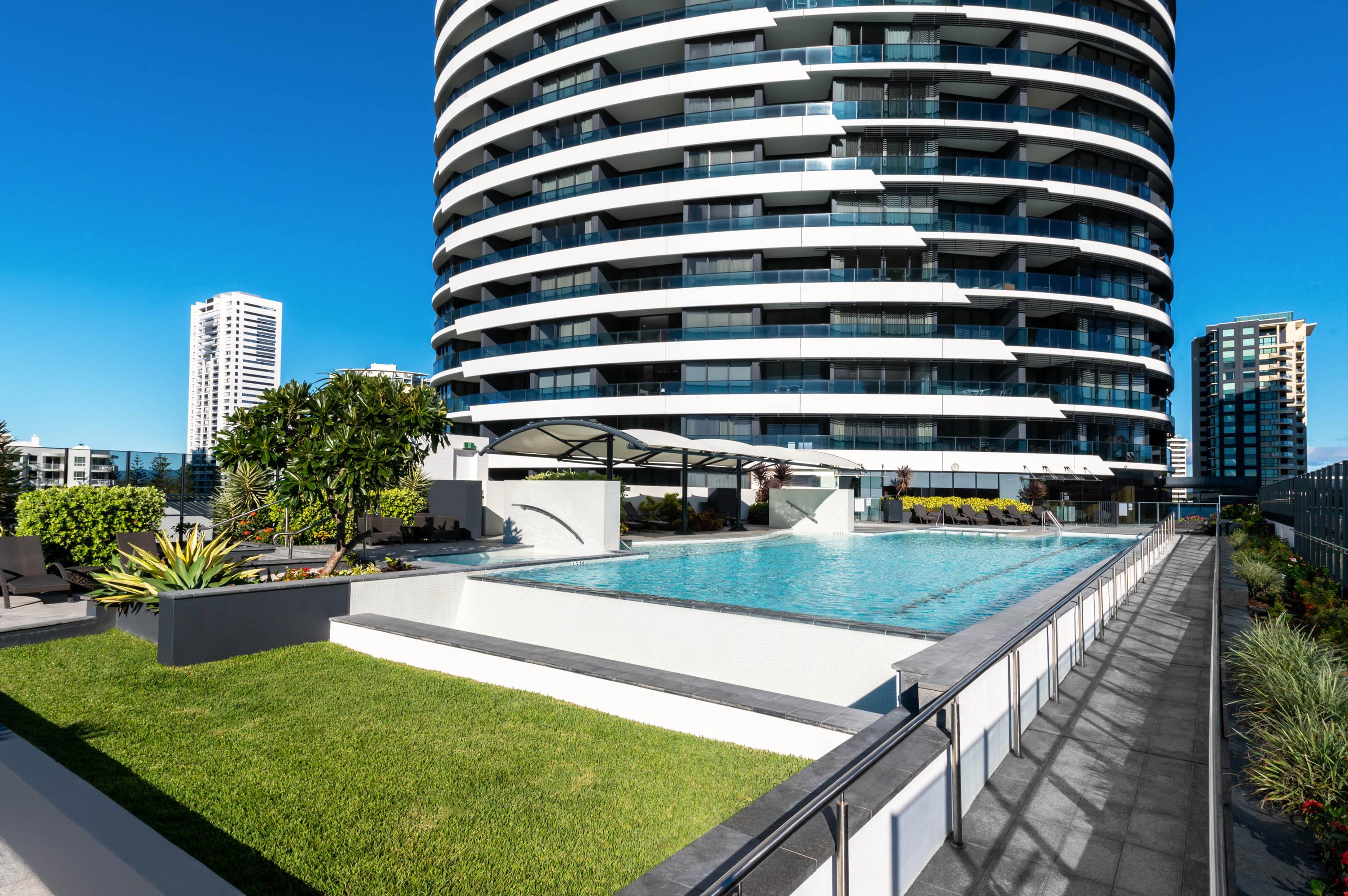 Peppers Broadbeach Aparthotel 5*