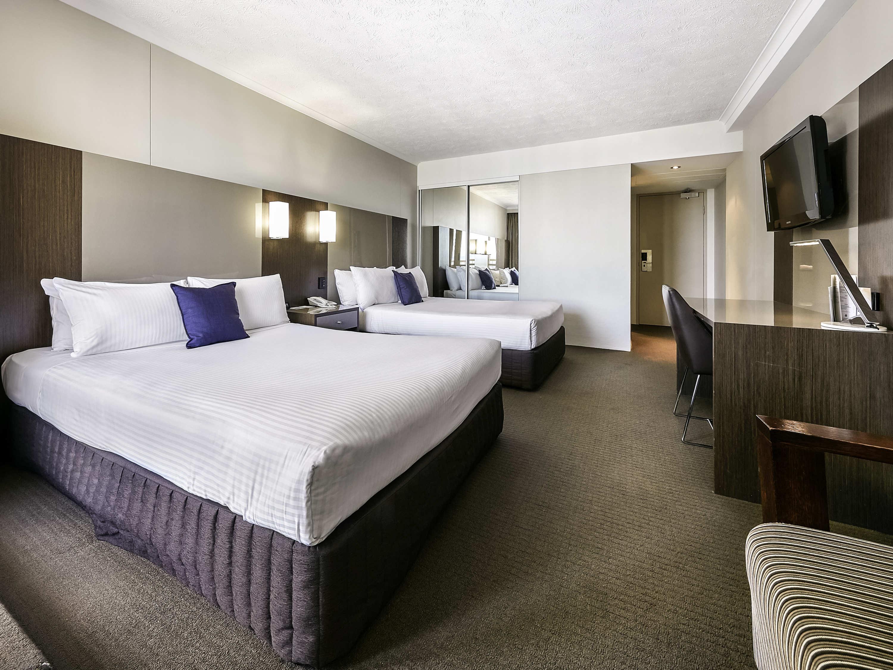 Novotel Surfers Paradise Hotel