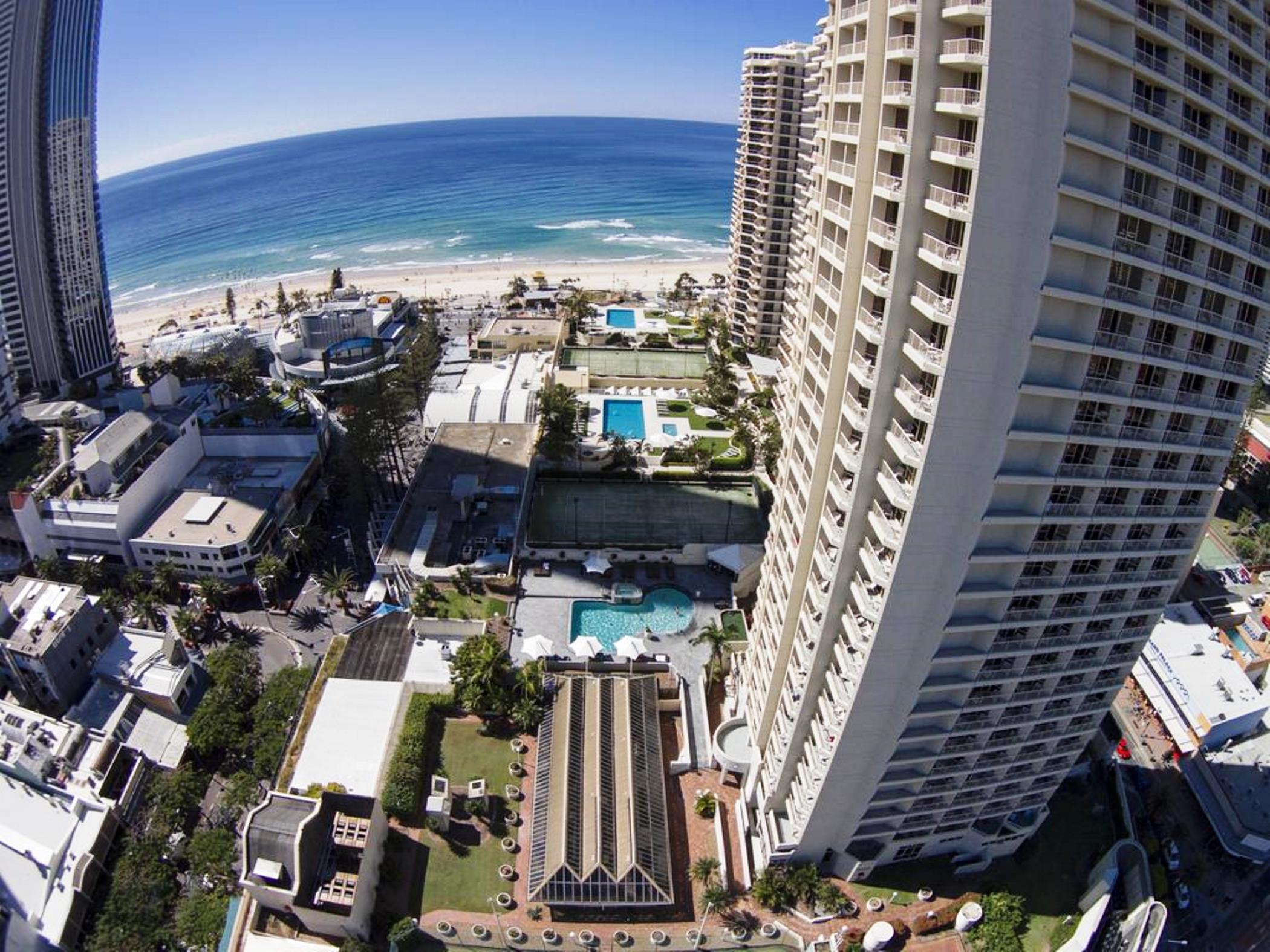Novotel Surfers Paradise Hotel 4*