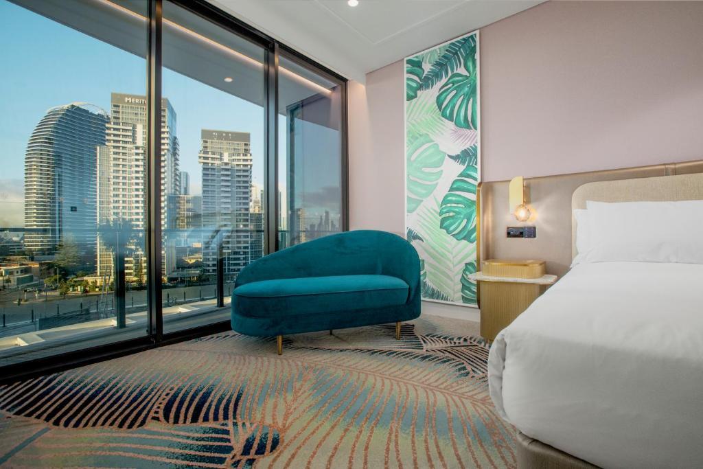 Dorsett Hotel 4*