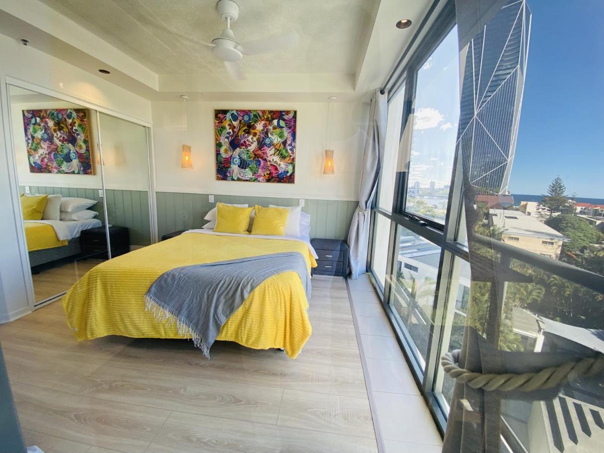 New Modern Deco' Apartment, With View, Pool, And Sauna * Gold Coast