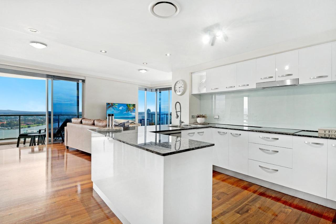 Skyline North Chevron Renaissance * Gold Coast