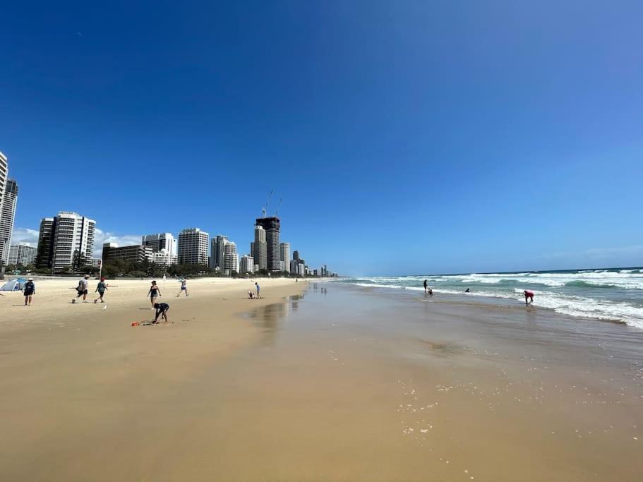 Beachfront Luxury In Soul Surfers Paradise 9th Apartment Gold Coast