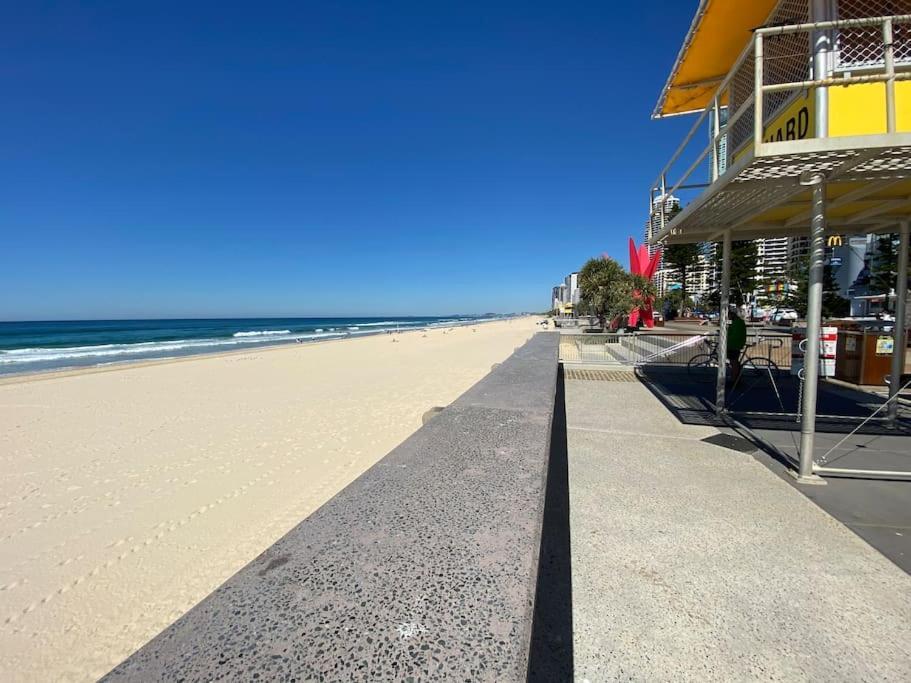 Beachfront Luxury In Soul Surfers Paradise 9th Gold Coast