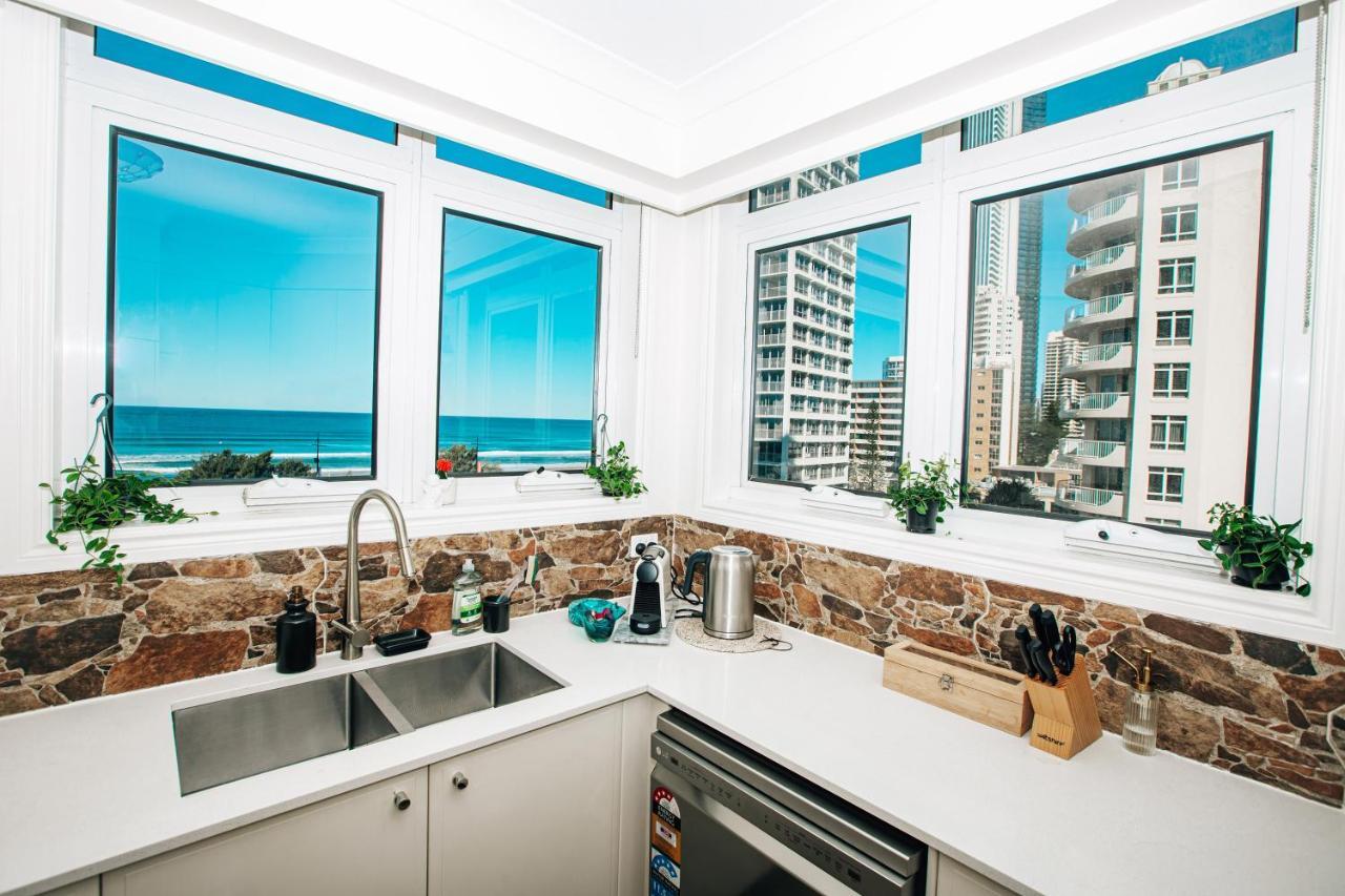 Beachfront Romantic Getaway - Surfers Paradise Apartamento Gold Coast