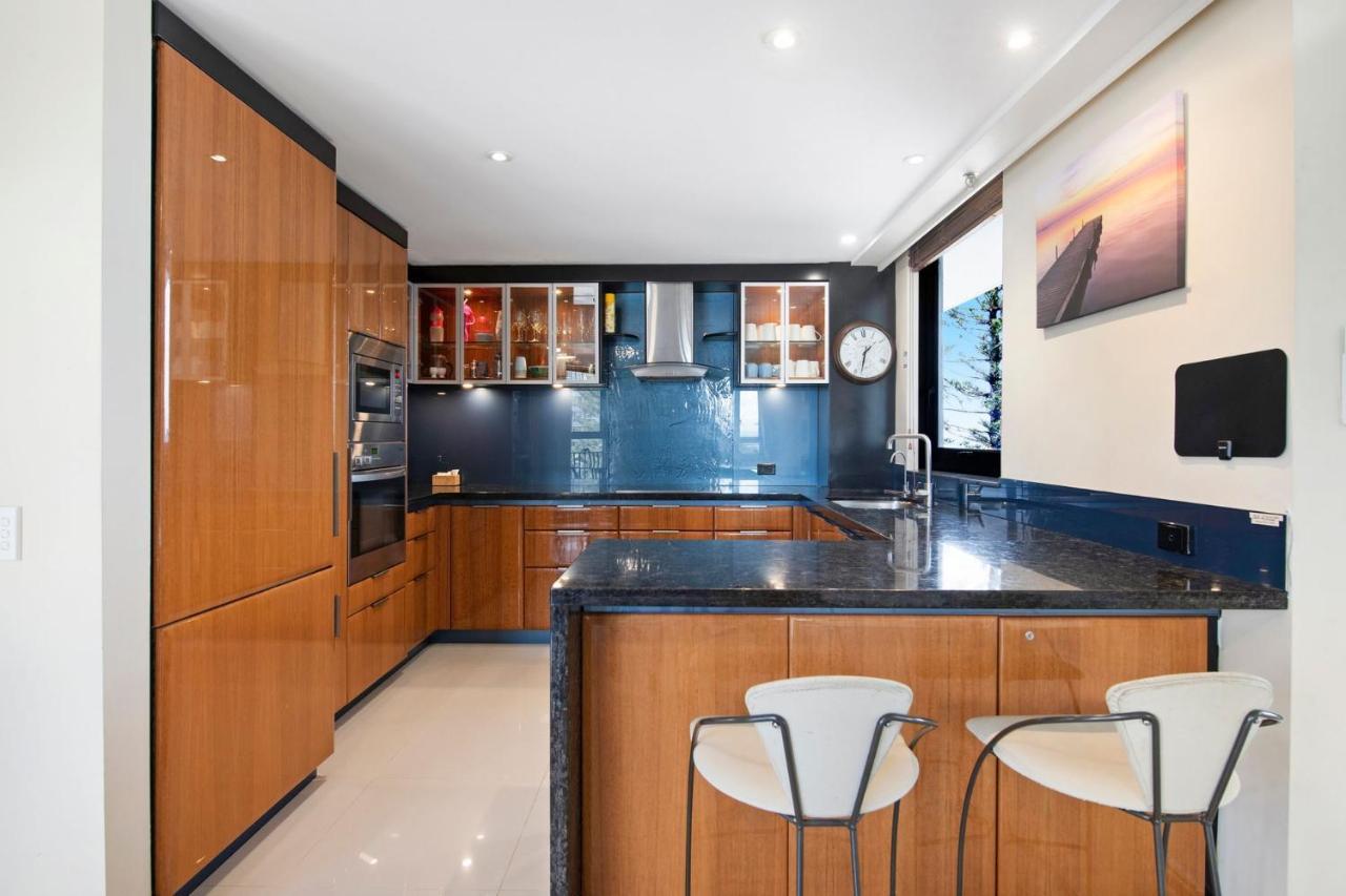 Acapulco Luxury 2 Bedroom - Coasthm Gold Coast