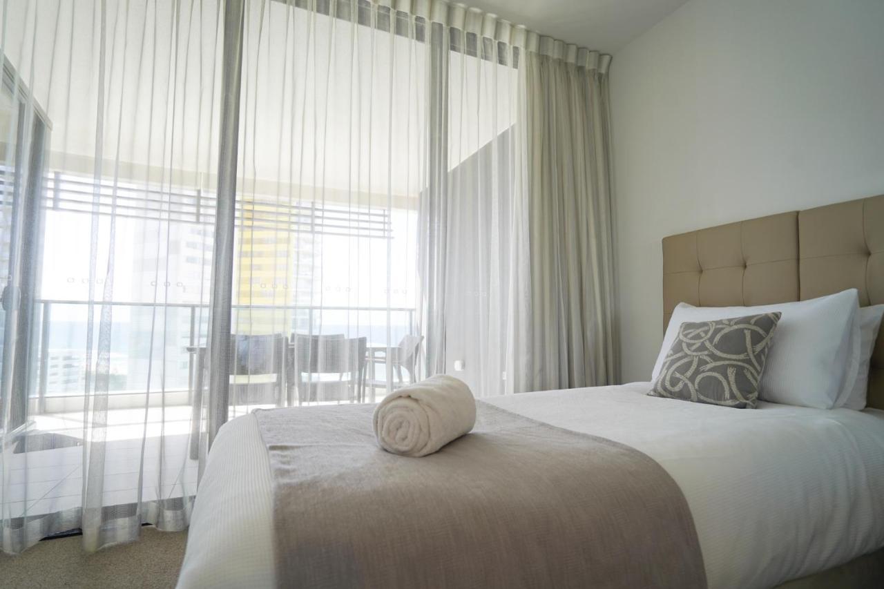 Oracle Broadbeach With Amazing Ocean Views!