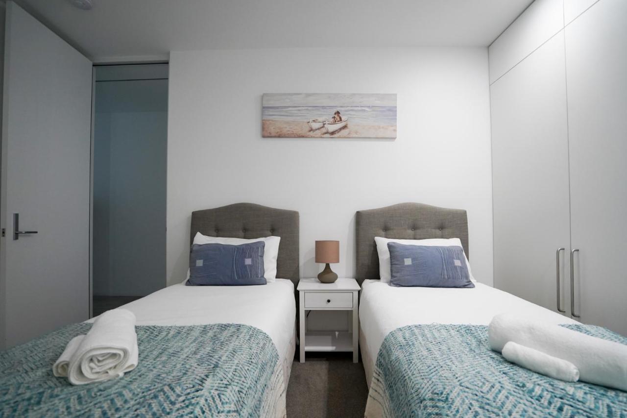 Apartment Air On Broadbeach With Stunning Ocean Views