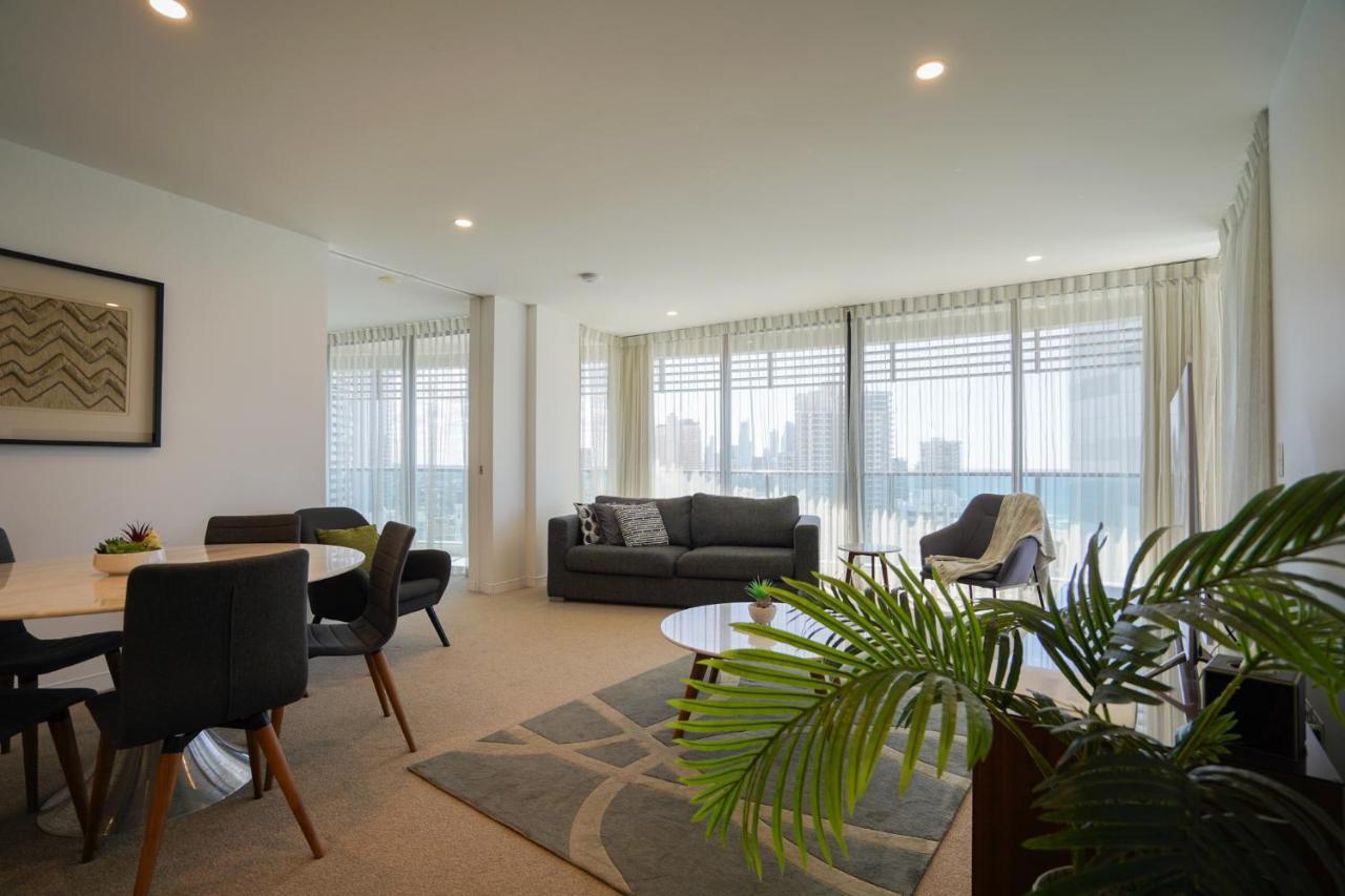 Oracle Broadbeach With Amazing Ocean Views! *