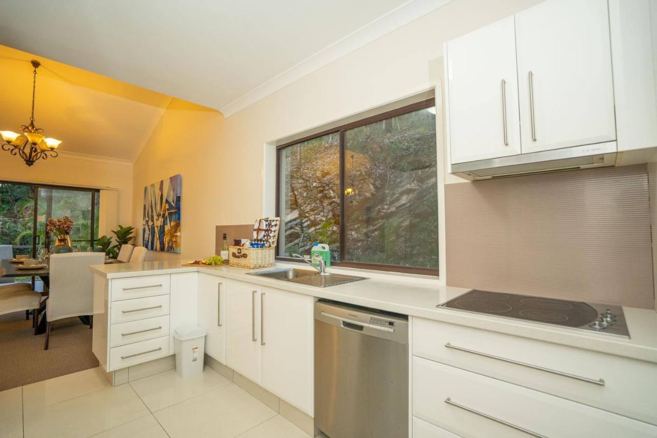 Private Retreat With & Ocean Views Close To Theme Parks Holiday home Gold Coast