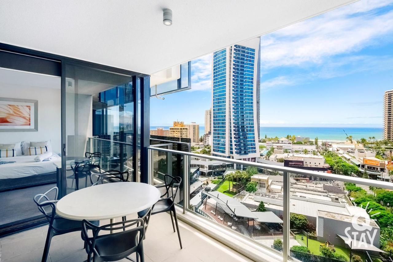 Circle On Cavill, 1 Bedroom Ocean Family Surfers Paradise Apartment *