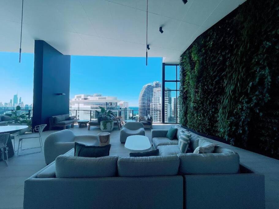 22nd Level - New 1 Bedroom Unit In Casino Tower 1