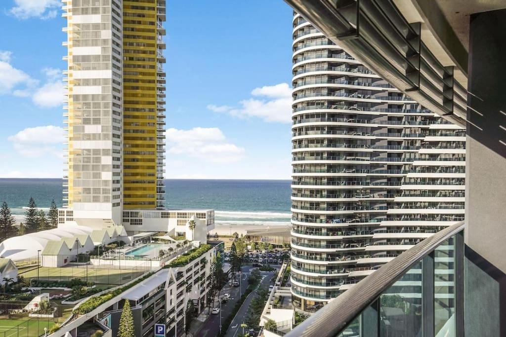 Oracle 1403 * Gold Coast