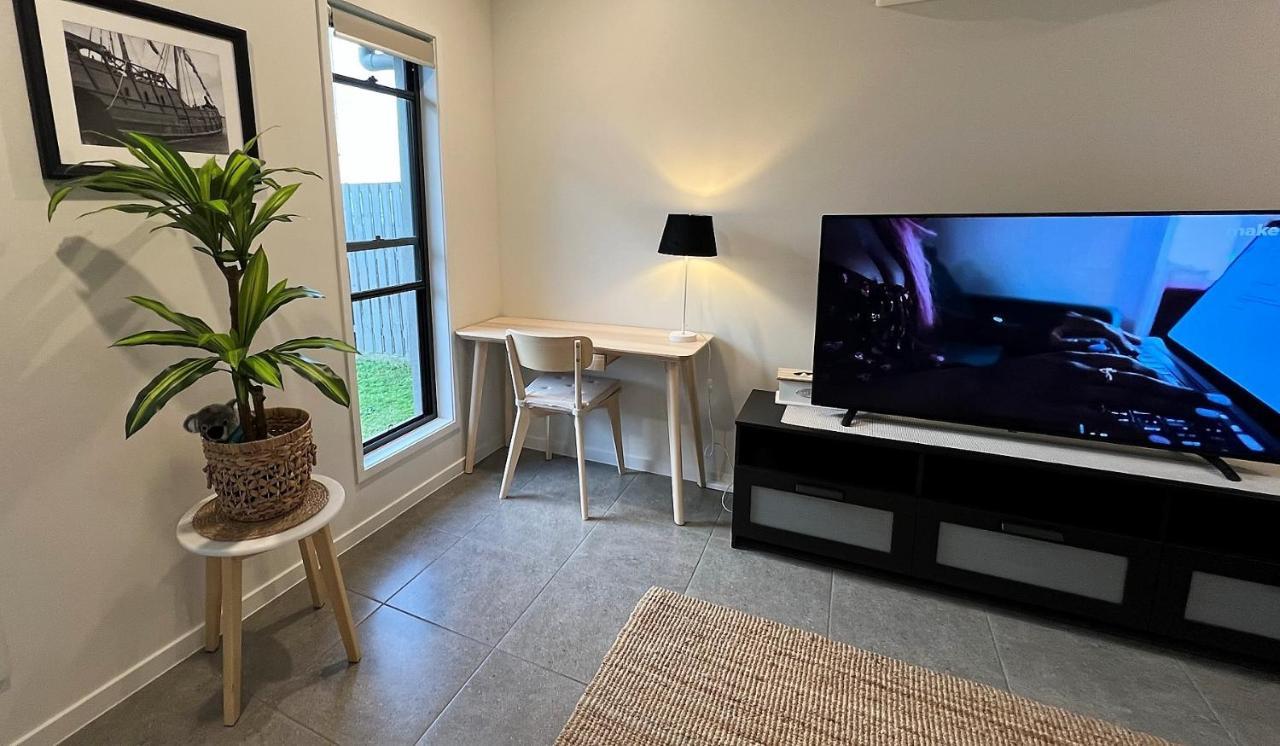 Theme Parks Up To 8 Guests Modern House Holiday home *