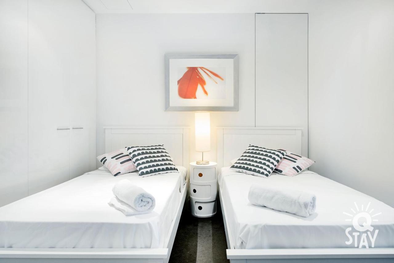 Circle On Cavill, 1 Bedroom Ocean Family Surfers Paradise Apartment