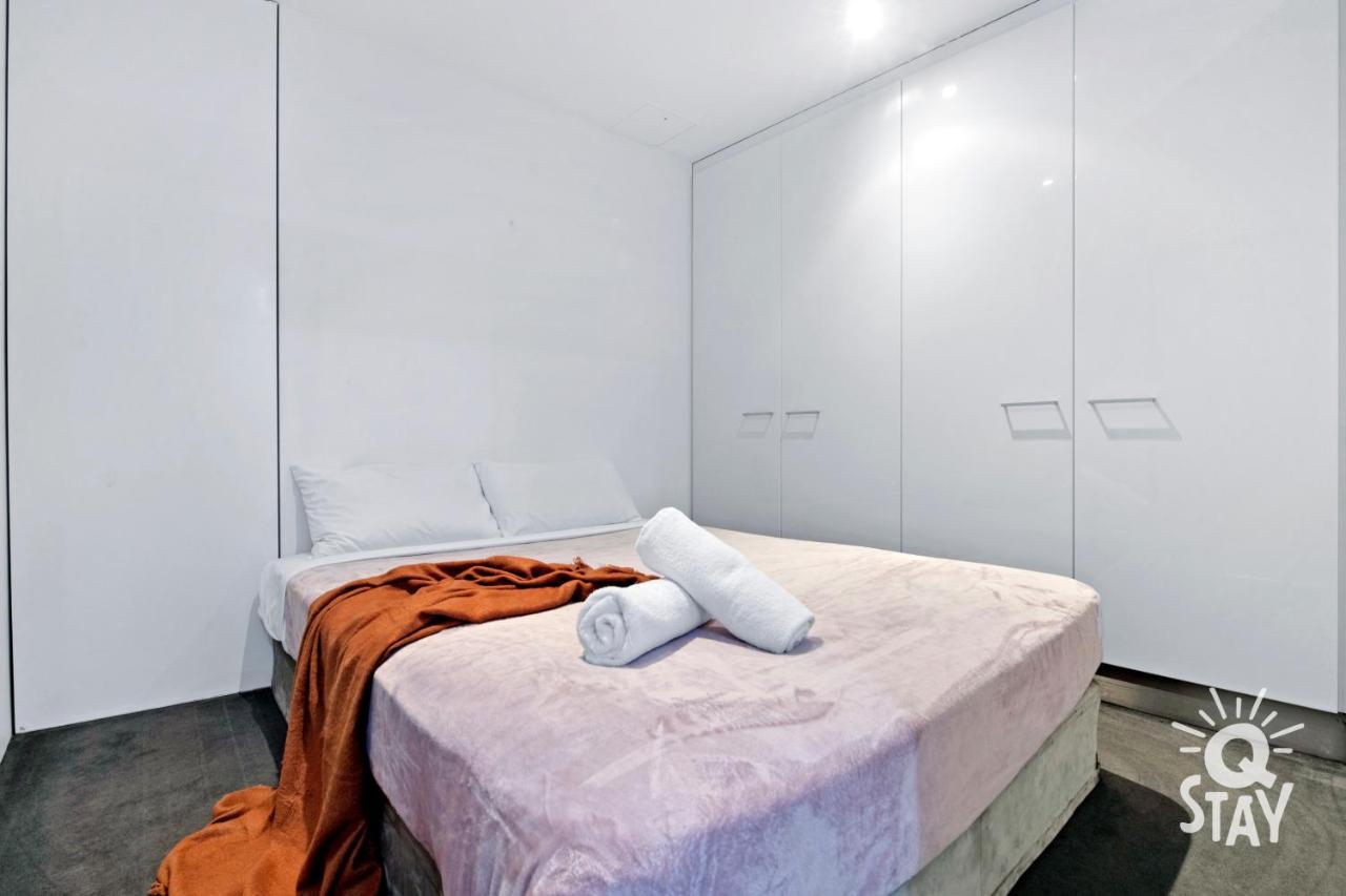 Circle On Cavill - 2 Bedroom Ocean View Units Gold Coast