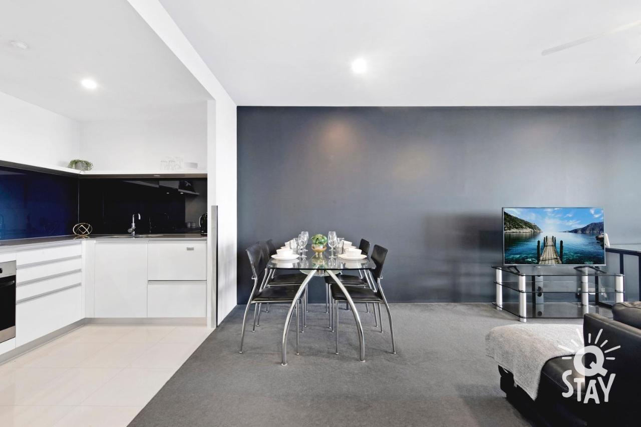 Circle On Cavill Surfers Paradise Mid Week Madness Deal - Q *