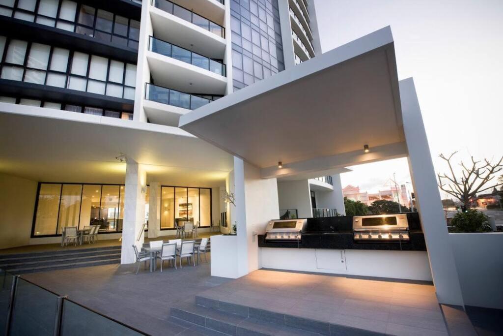 Sea Views Broadbeach *