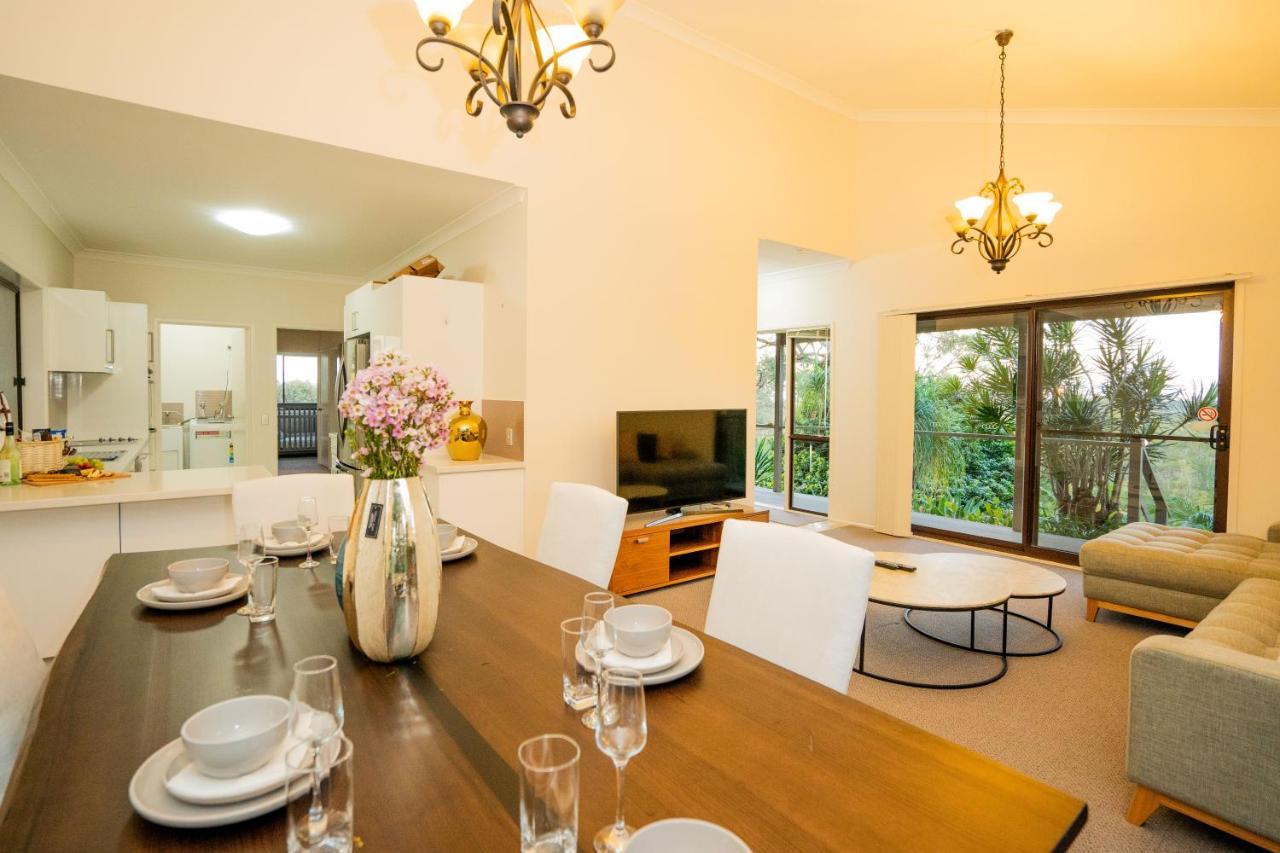 Holiday home Private Retreat With & Ocean Views Close To Theme Parks Gold Coast