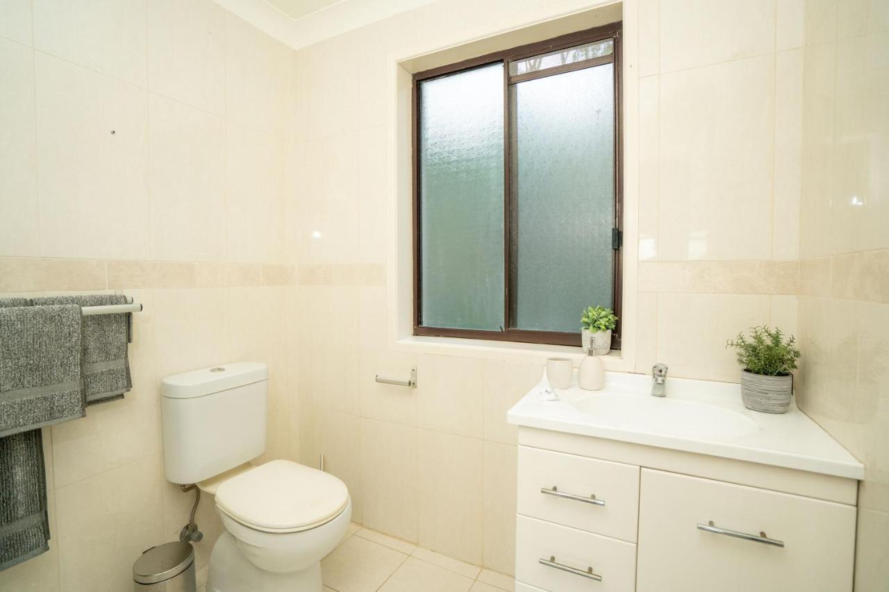 Private Retreat With & Ocean Views Close To Theme Parks Holiday home Gold Coast