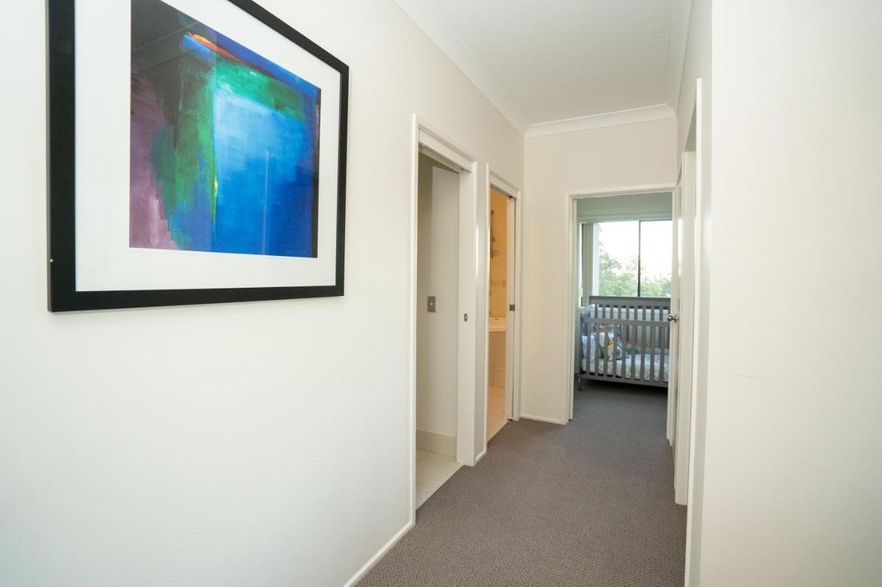 Private Retreat With & Ocean Views Close To Theme Parks * Gold Coast