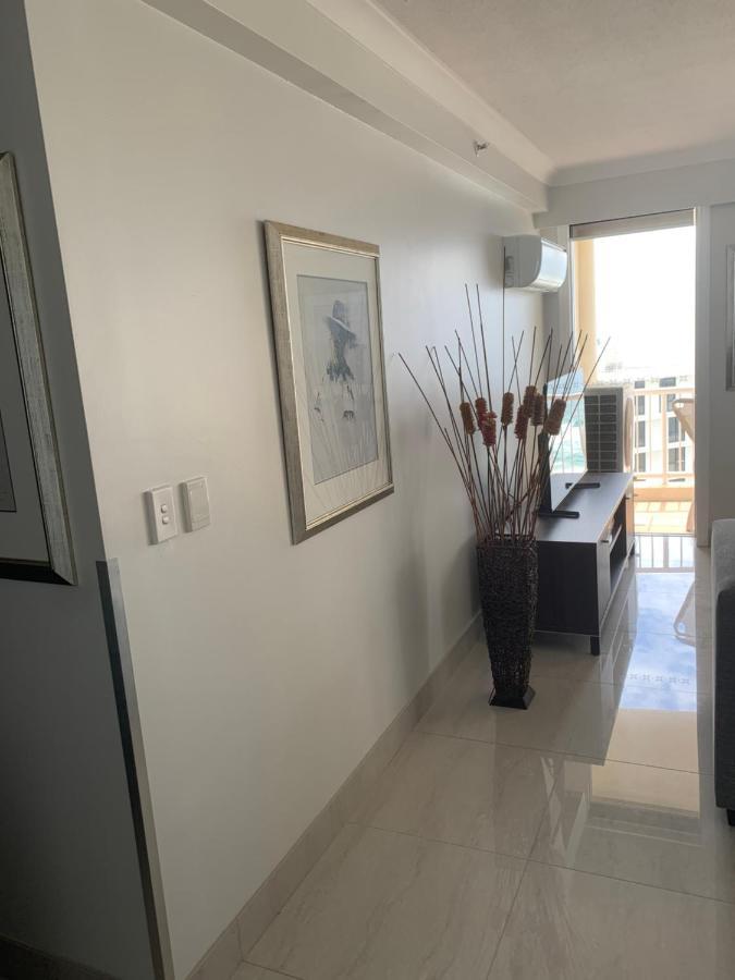 Stunning 2 Bedroom Ocean View Apartment *