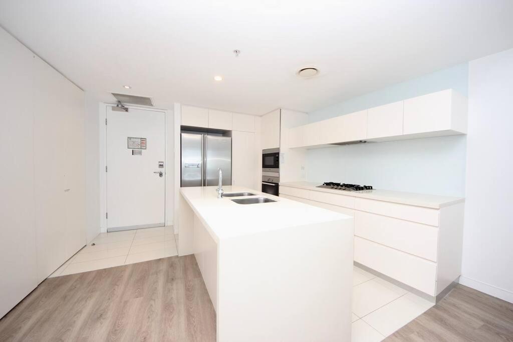 Oracle 1403 Gold Coast