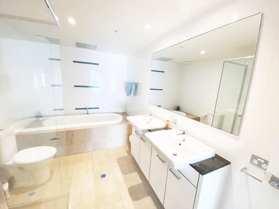 Apartment Sea Views Broadbeach *