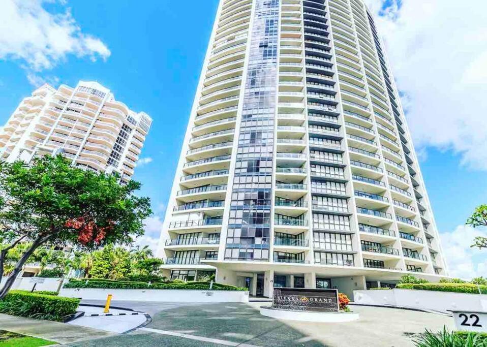 Sea Views Broadbeach *