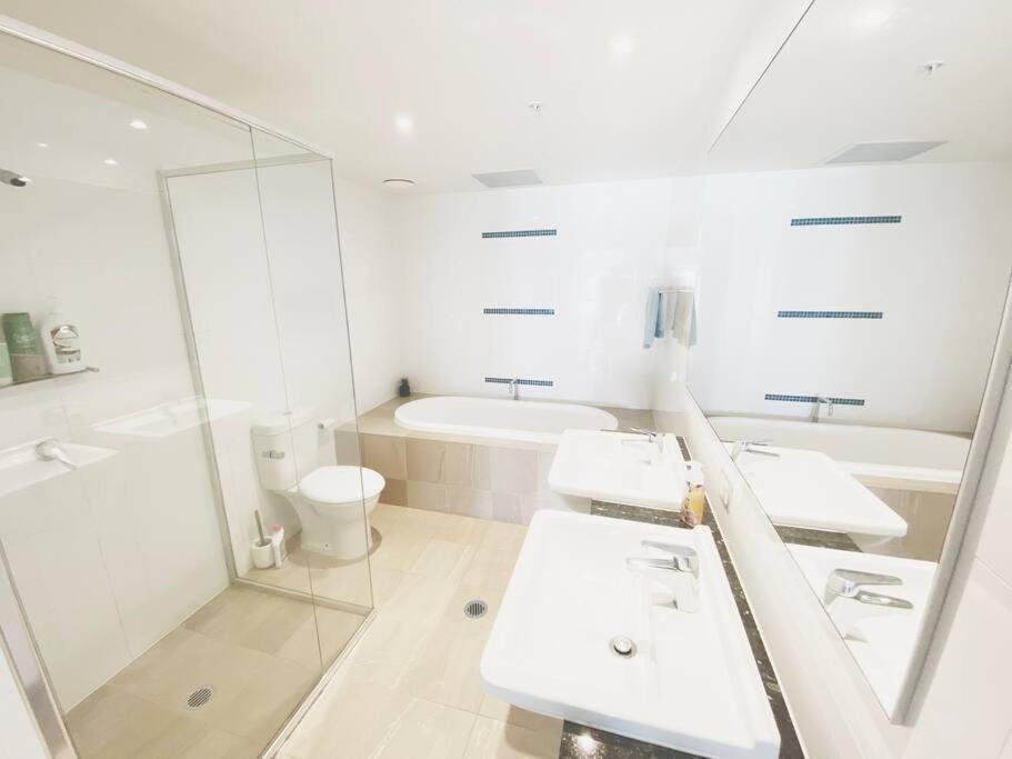Apartment Sea Views Broadbeach Gold Coast