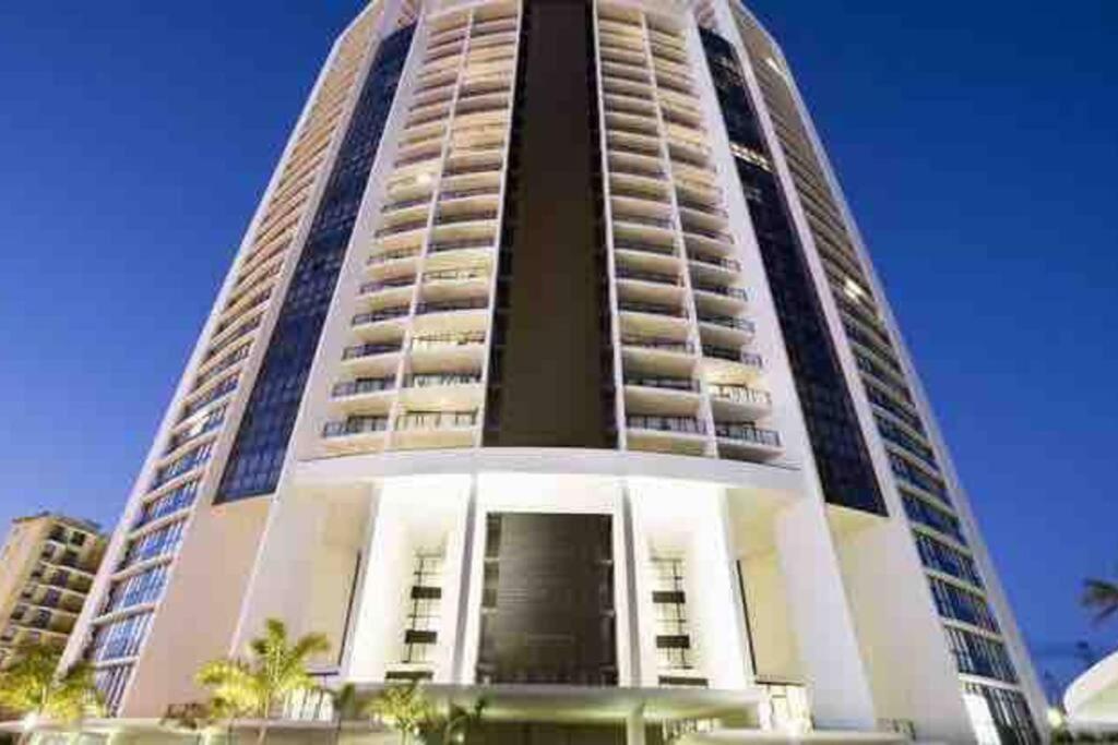 Sea Views Broadbeach *