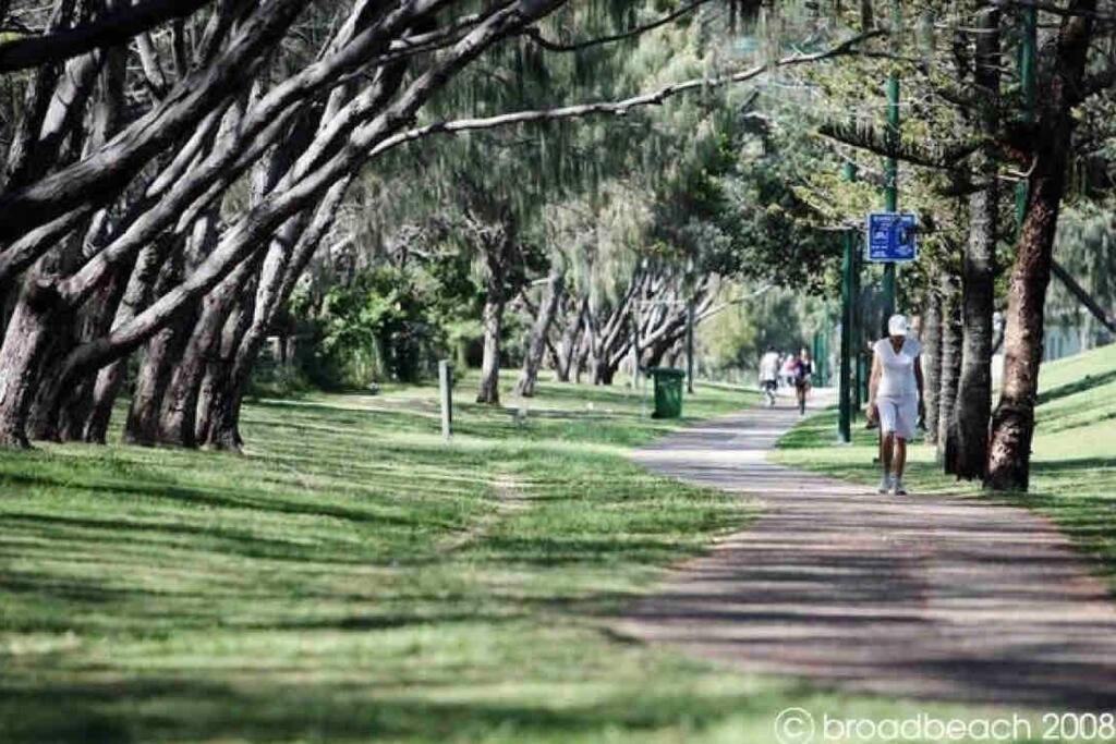 Sea Views Broadbeach *