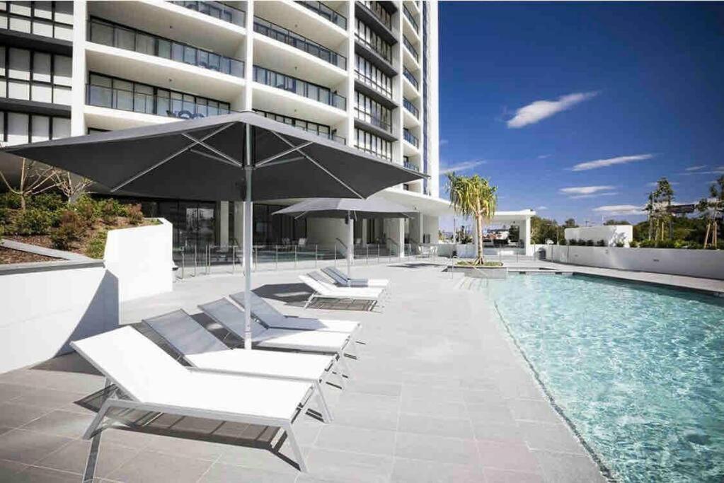 Sea Views Broadbeach Apartment *