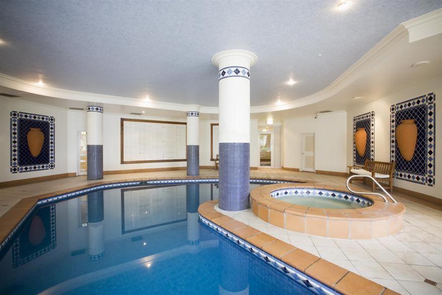 Apartment Stunning 2 Bedroom Ocean View *