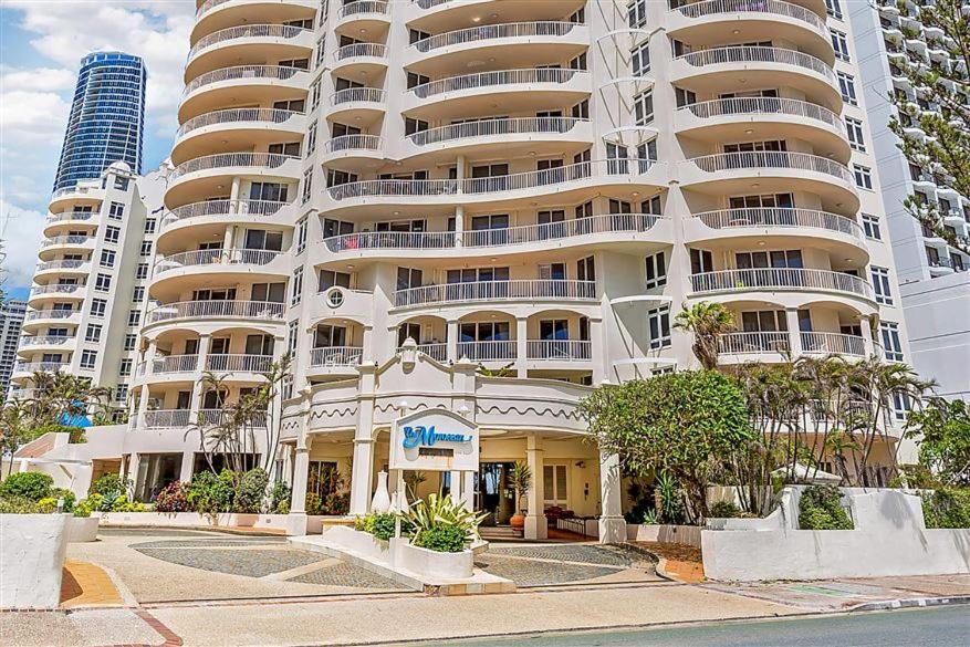 Stunning 2 Bedroom Ocean View * Gold Coast