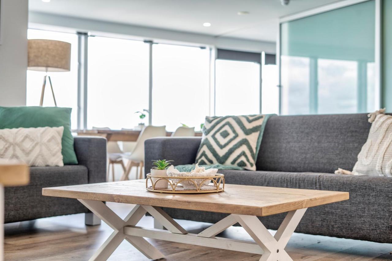 Designer At Q1 - Gclr Apartment