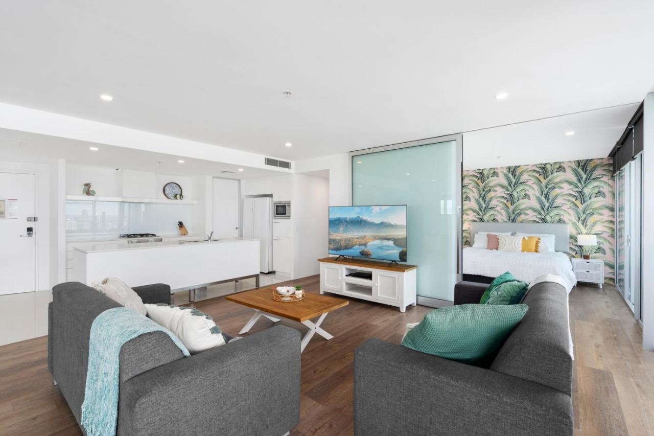 Designer At Q1 - Gclr * Gold Coast
