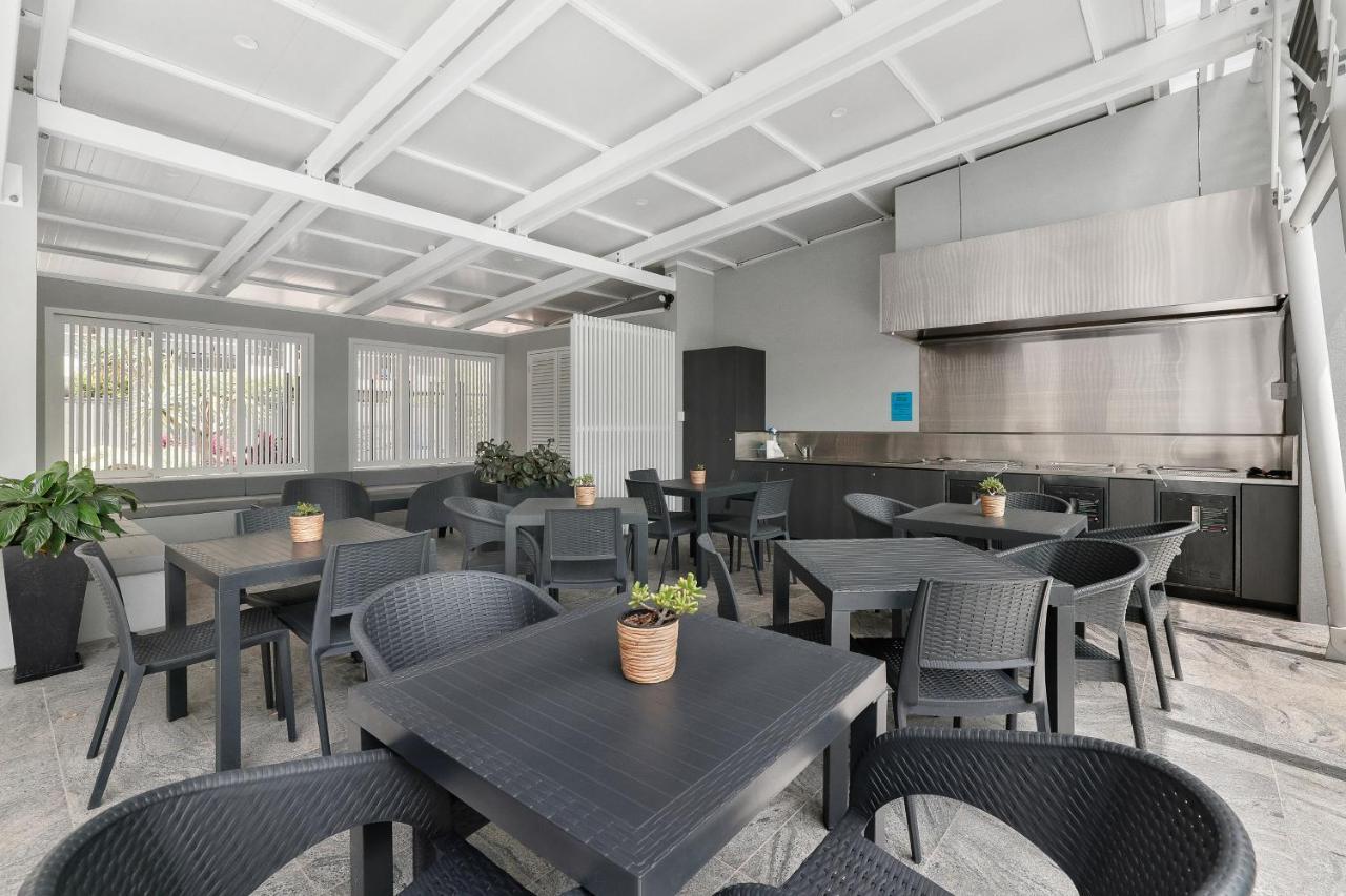 Surfers Century Oceanside 4* Gold Coast