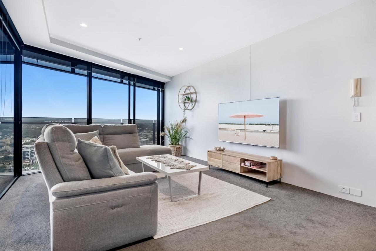 Apartment Circle On Cavill Skyhigh Hinterland Retreat Gold Coast