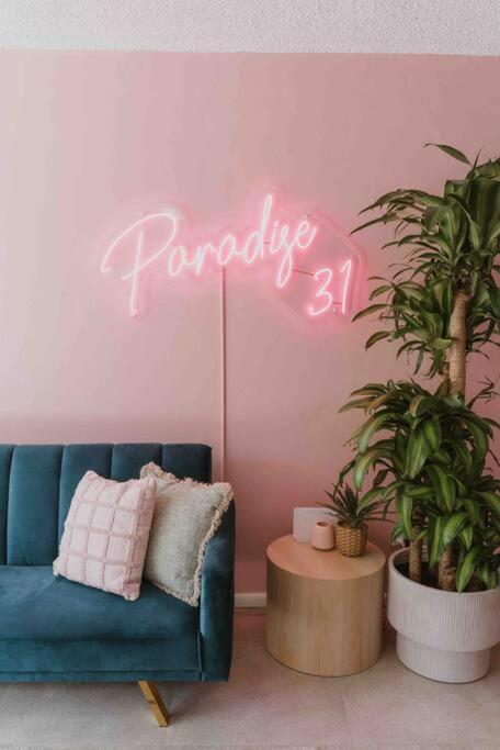 Apartment Paradise 31 - Pink Oasis In The Heart Of The Gc *